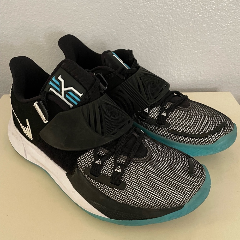 Kevin Durant Basketball Shoes by Nike